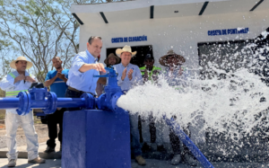 Lee más sobre el artículo Entrega Alejandro Aguirre nuevo pozo de agua en San Antonio Tlayacapan