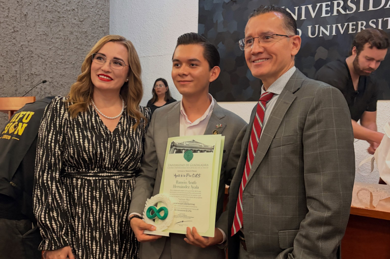 En este momento estás viendo Reconocen a joven de Chapala como Agente de la Paz 2026